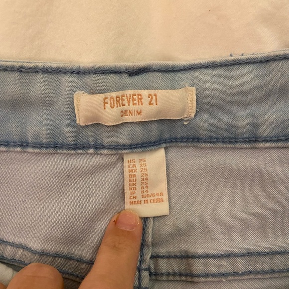 🐬Forever 21 skinny jeans - Picture 2 of 4